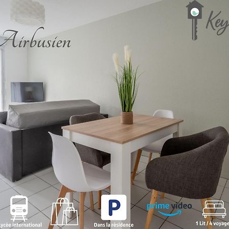 L'Airbusien - Terrasse Et Parking - Airbus A Cote Daire Colomiers Dış mekan fotoğraf